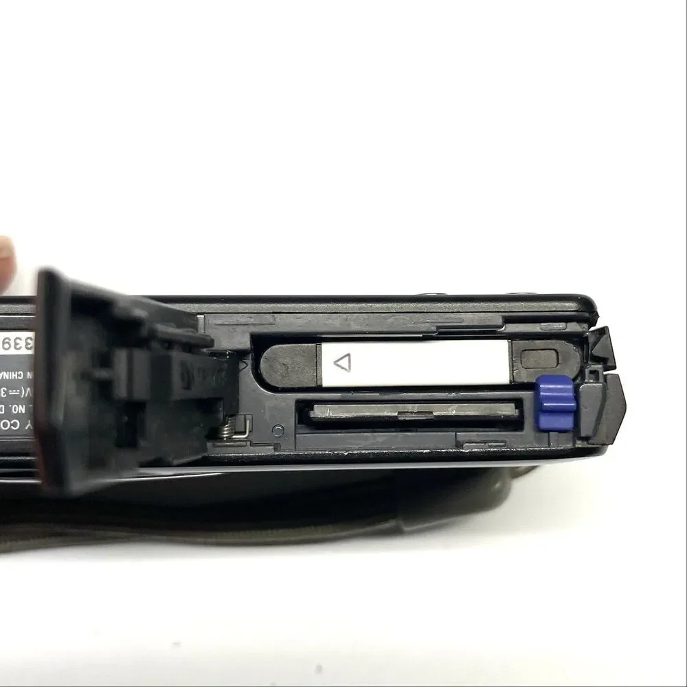 Sony Cybershot Camera DSC-W310 12.1 MP Black Digital Battery Charger 4GB SD Card